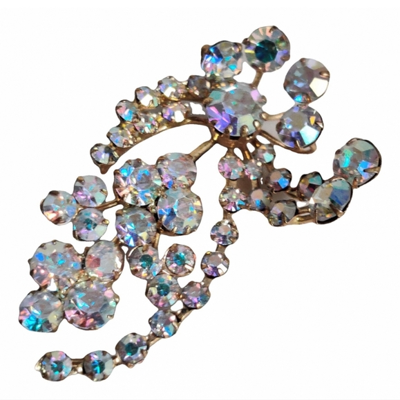 Vintage Austrian Crystals Brooch - Picture 16 of 16